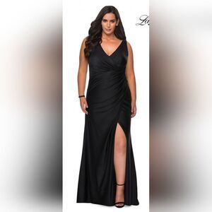 La Femme 29024 Ruched V-neck Jersey Fitted Dress NWOT Size 14 Black